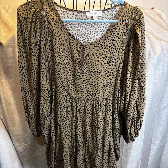 Umgee Tops - Umgee Animal Print Top in Black and Tan